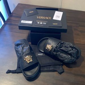 Black Versace Gold men’s size 8